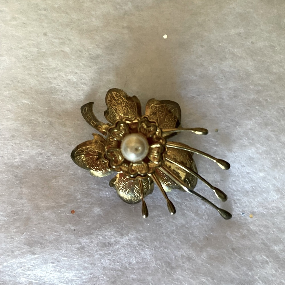 Broches various sizes & style